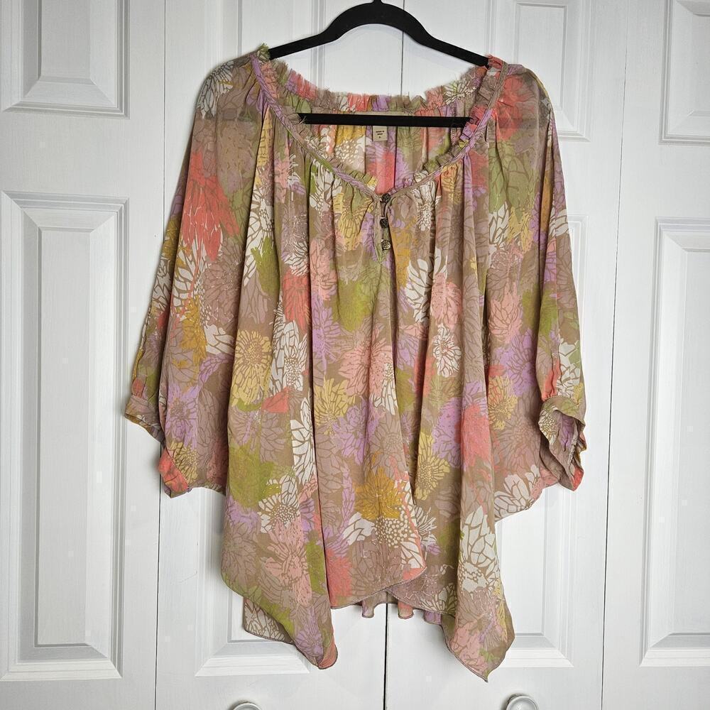 Vintage America Jeans Blouse Beige & Pastel Flowers Size Large Dolman Sleeve